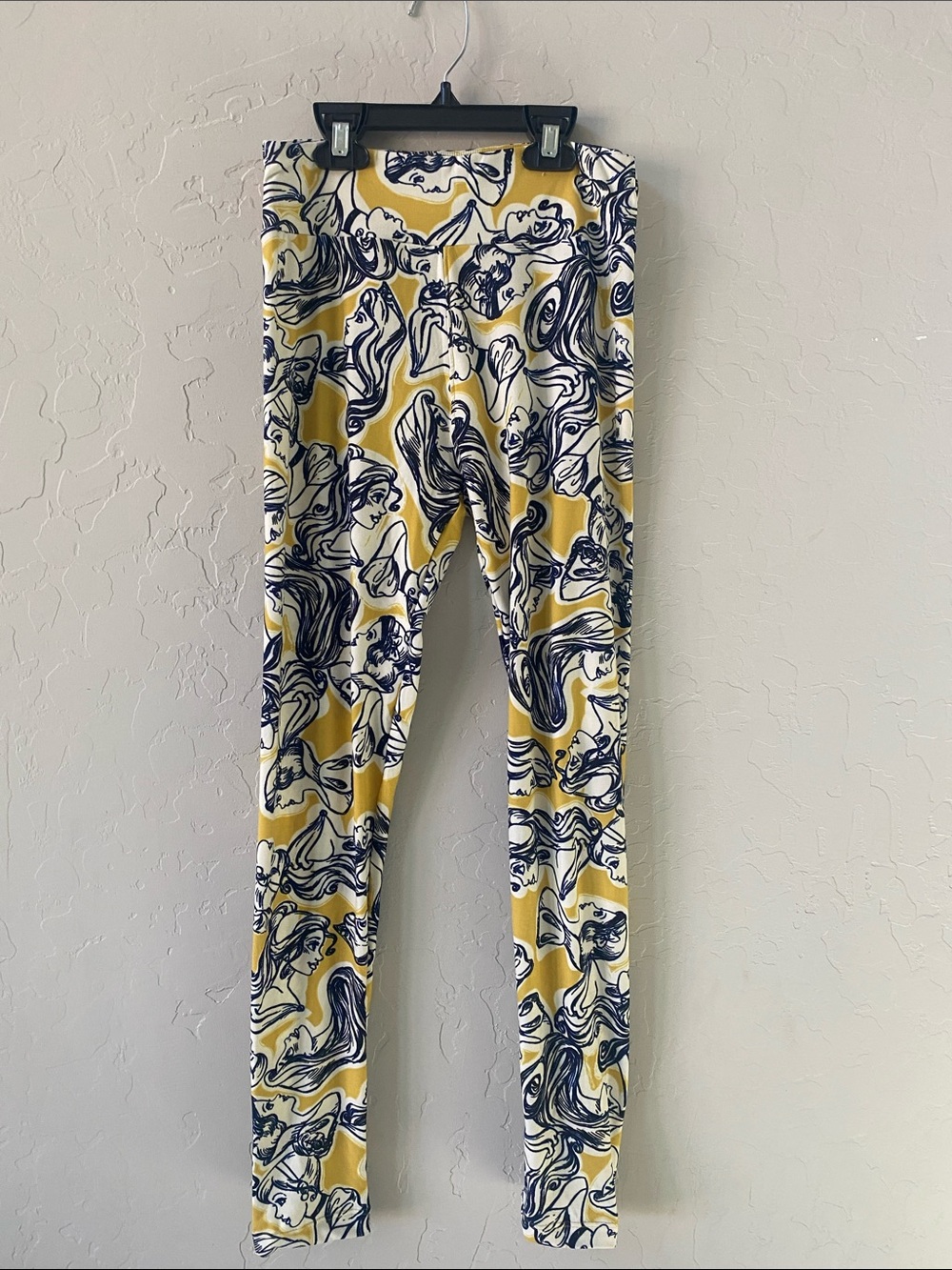 LuLaRoe Ankle Leggings Women’s One Size Disney Princess Yellow White Blue